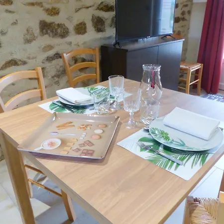 Maison De Charme En Campagne Avec Et Jeux - Fr-1-489-579 Cressanges